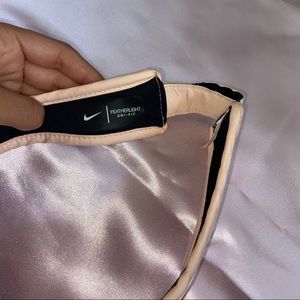 Nike Accessories - Nike visor hat ๐งข Nike Accessories - Nike visor hat ๐งข